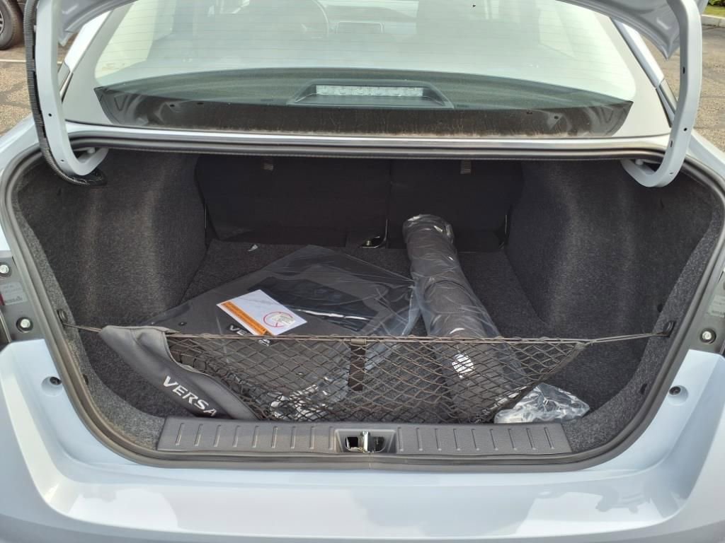 New 2025 Nissan Versa SV w/ Trunk Package image 9