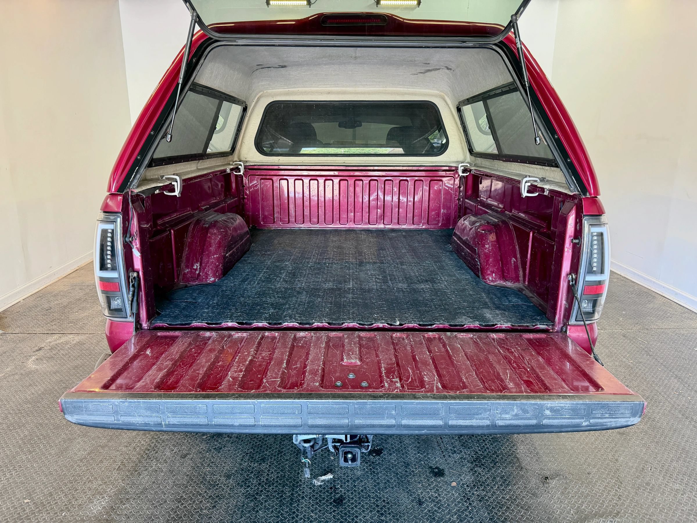 Used 2005 Chevrolet Silverado 1500 LS w/ Light Duty Power Package AWD/4WD image 31