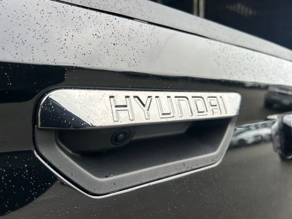 Certified 2024 Hyundai Santa Cruz Limited image 32