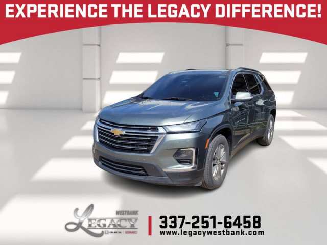 Used 2023 Chevrolet Traverse LT image 1