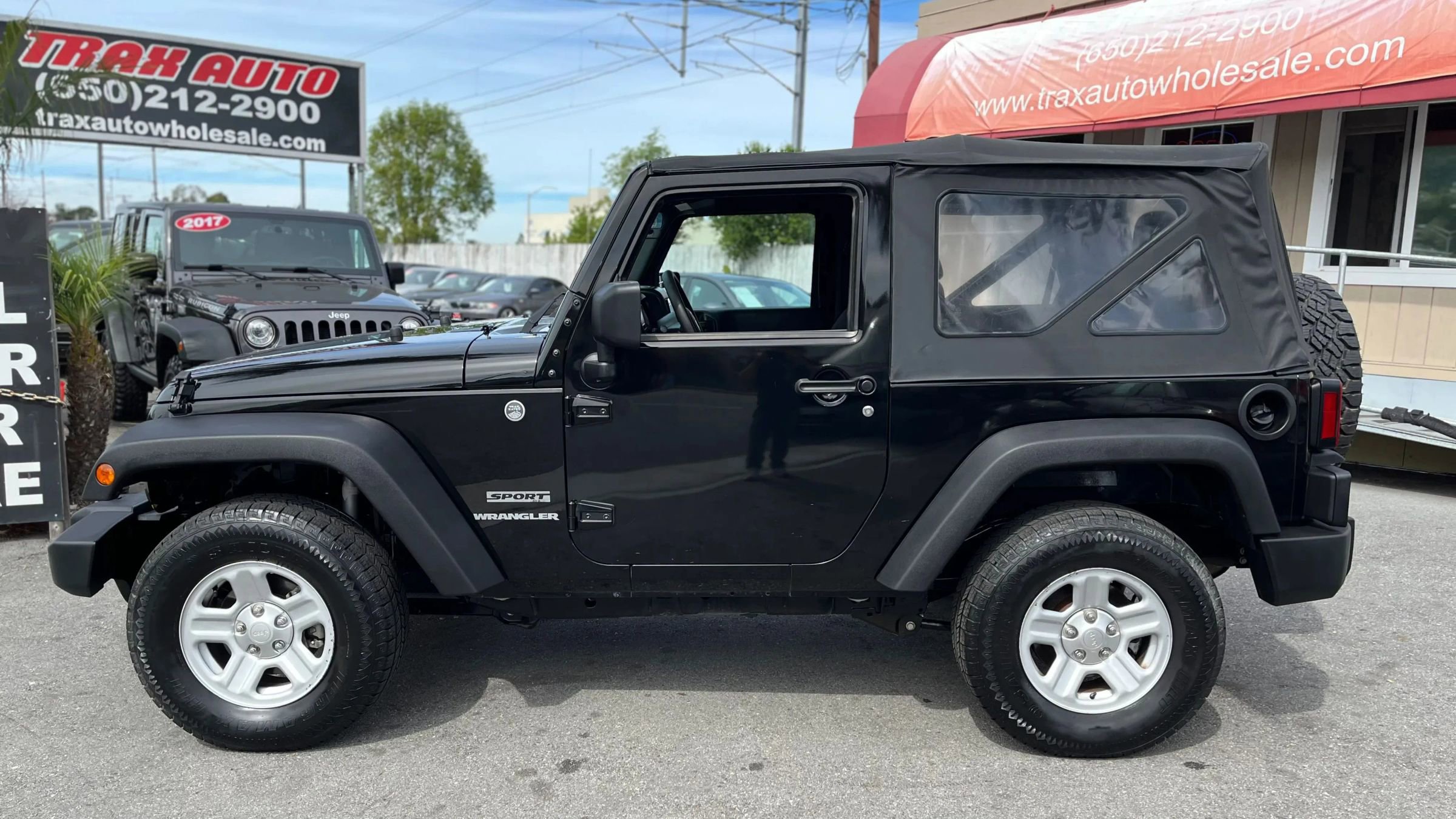 Used 2015 Jeep Wrangler Sport image 4