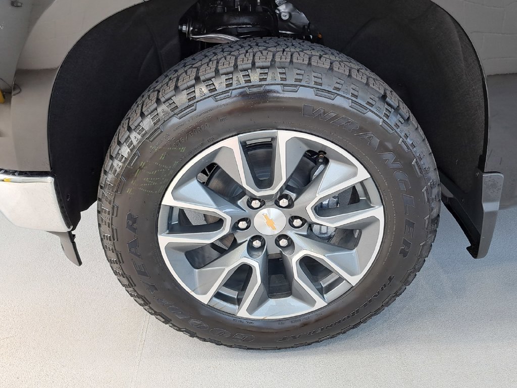 New 2026 Chevrolet Silverado 1500 LT w/ Z71 Off-Road Package AWD/4WD image 16