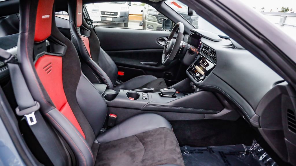 Used 2024 Nissan Z NISMO w/ Floor Mat Package RWD image 19
