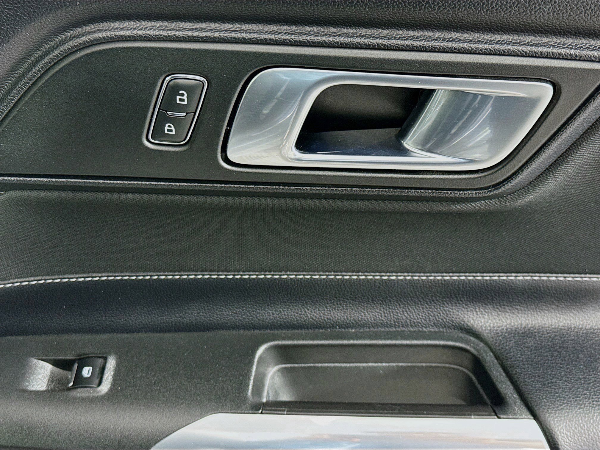 Used 2021 Ford Mustang EcoBoost w/ Equipment Group 101A image 25