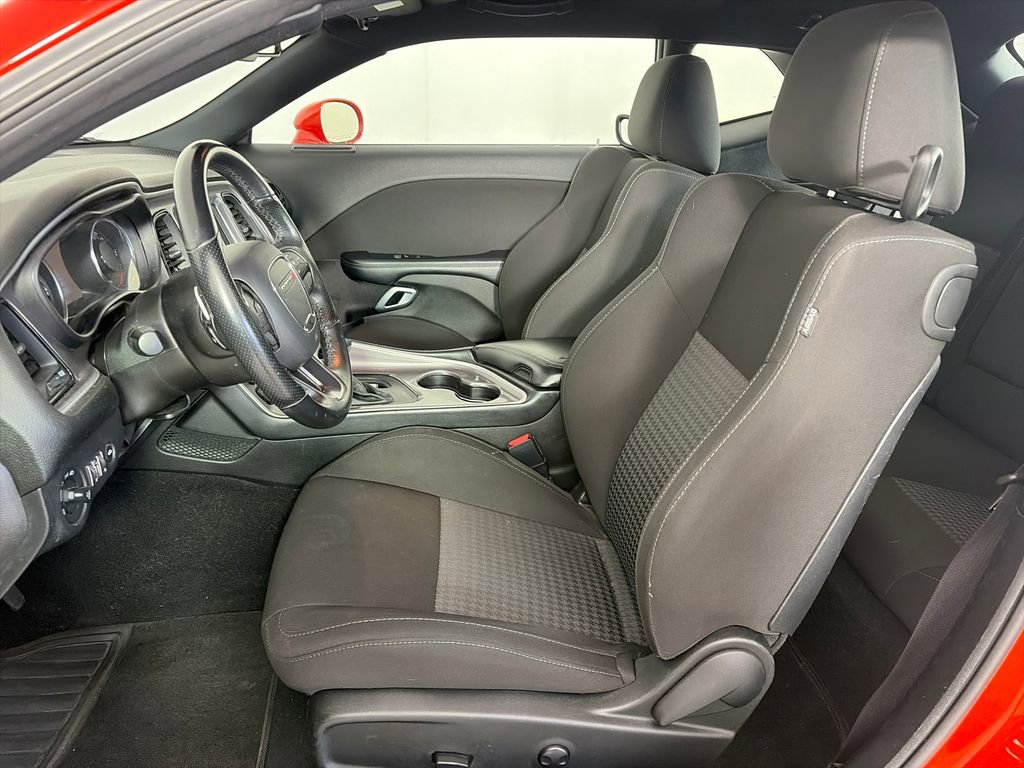 Used 2022 Dodge Challenger GT RWD image 11