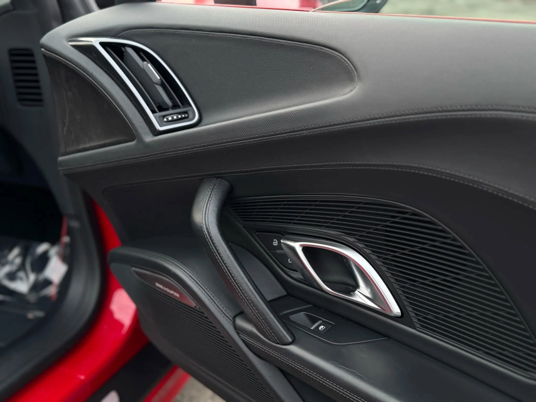 Used 2018 Audi R8 V10 image 37