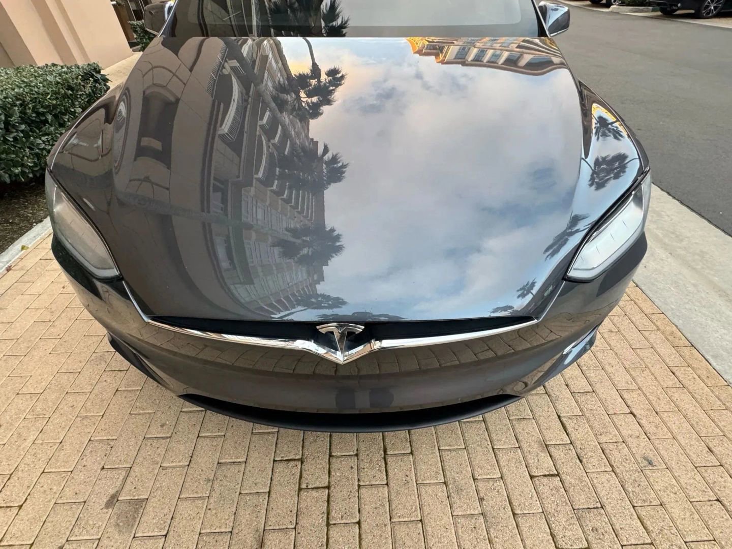 Used 2017 Tesla Model X 90D image 39