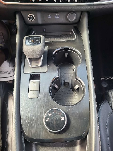 Used 2023 Nissan Rogue Platinum AWD/4WD image 30