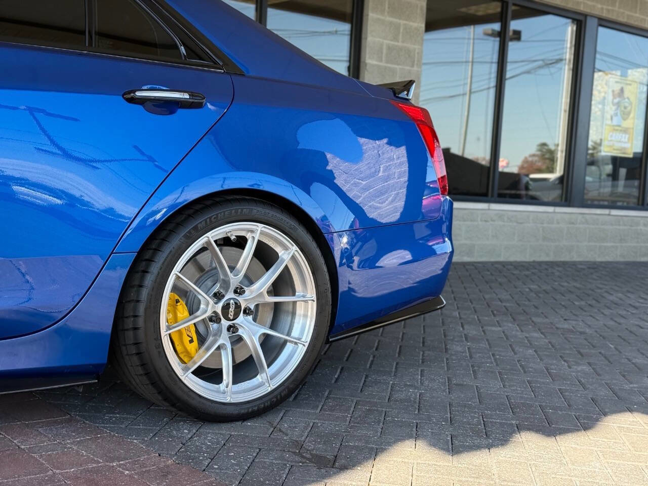 Used 2018 Cadillac CTS V w/ Luxury Package RWD image 89