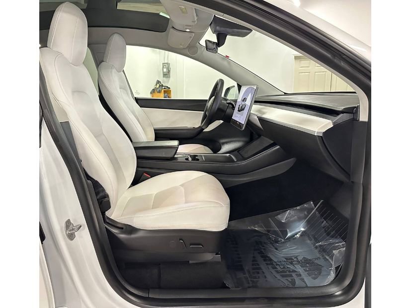 Used 2022 Tesla Model Y Long Range image 20