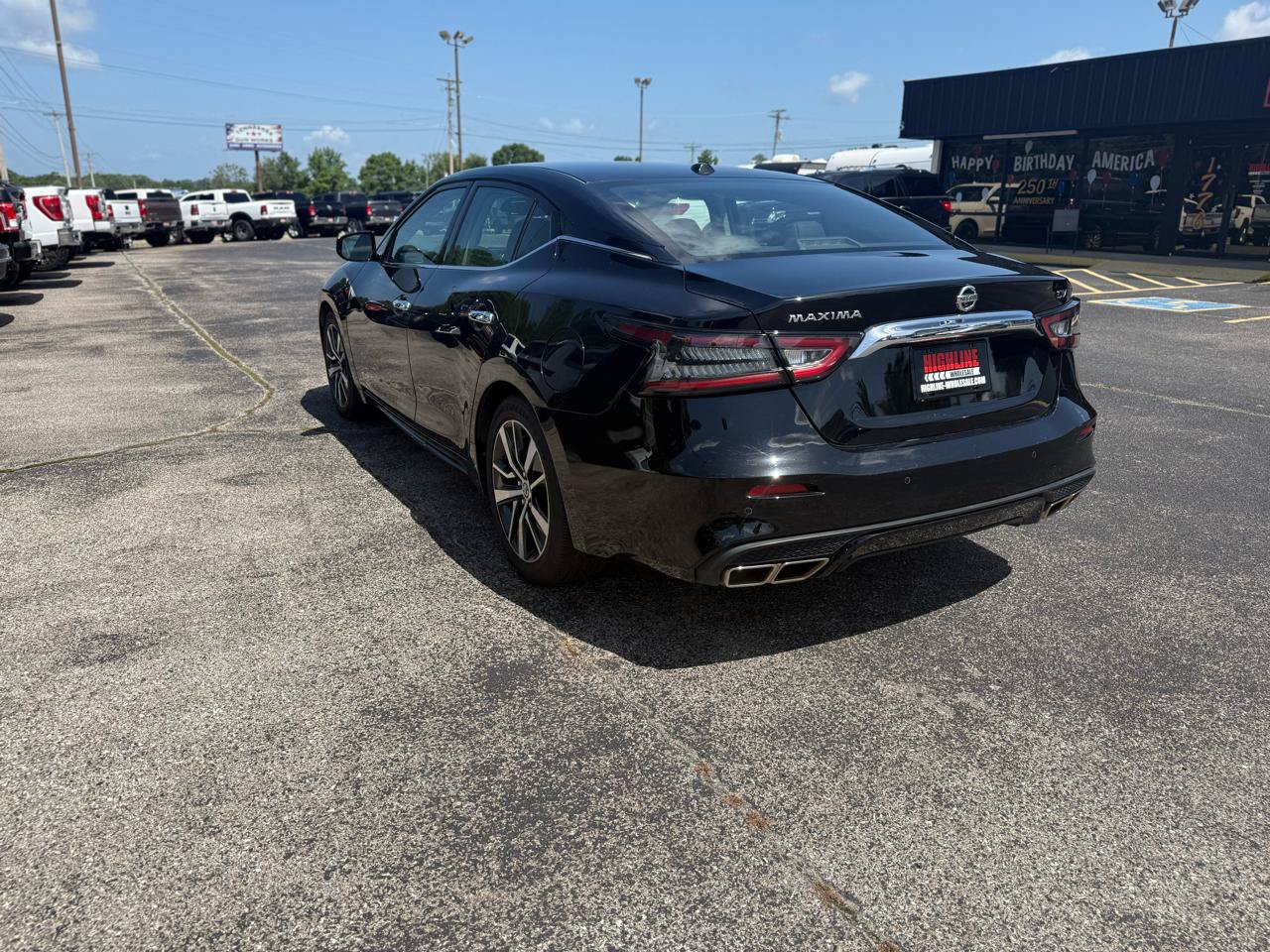 Used 2020 Nissan Maxima 3.5 SV w/ Floor Mat Group FWD image 4