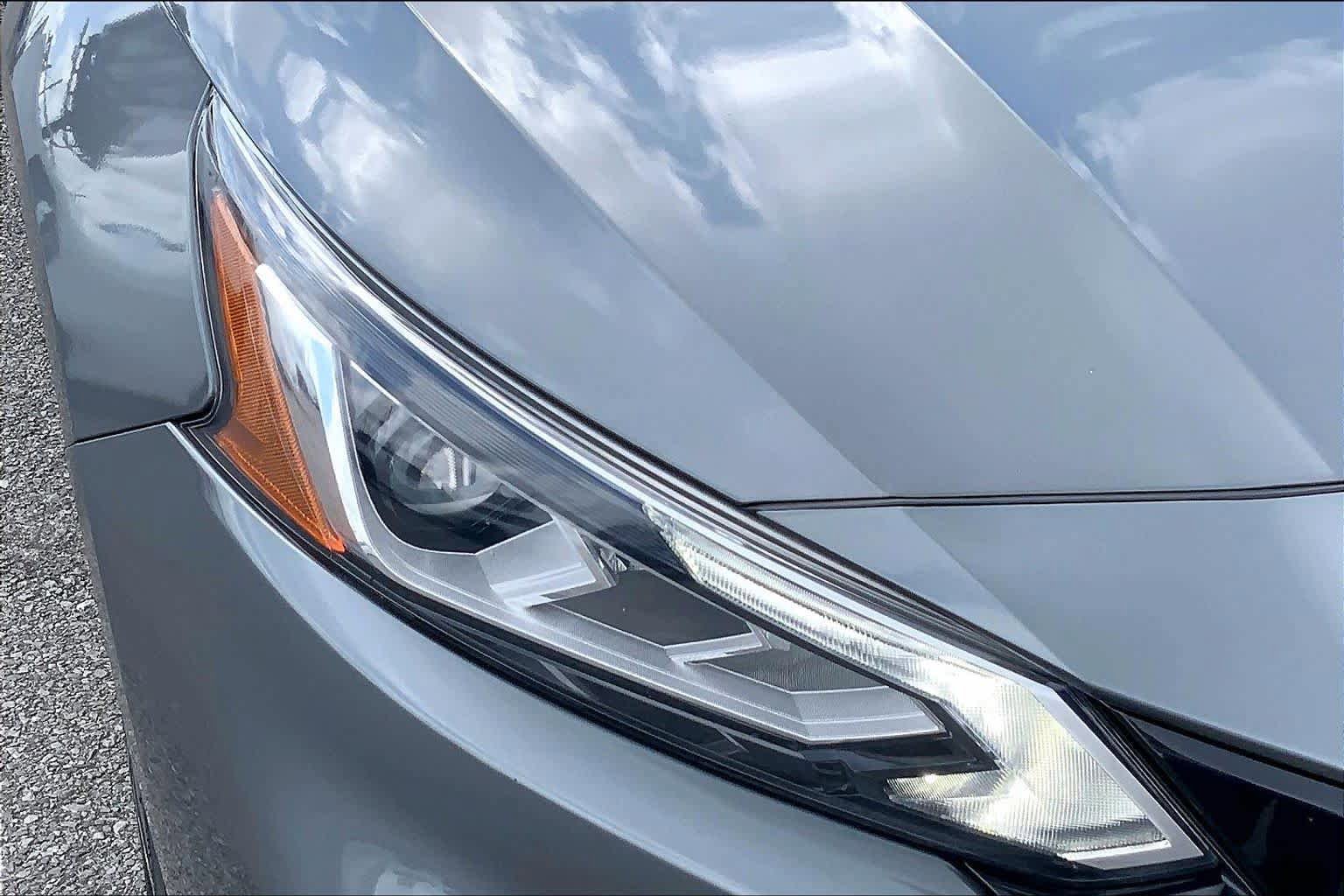 Used 2022 Nissan Altima 2.5 SR w/ Midnight Edition Package FWD image 28