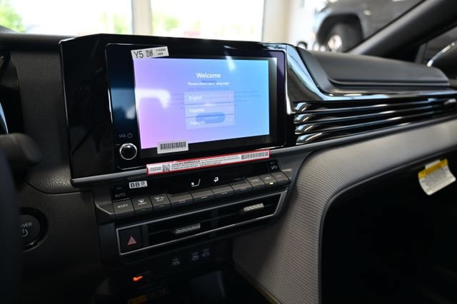 New 2026 Toyota Camry SE FWD image 14