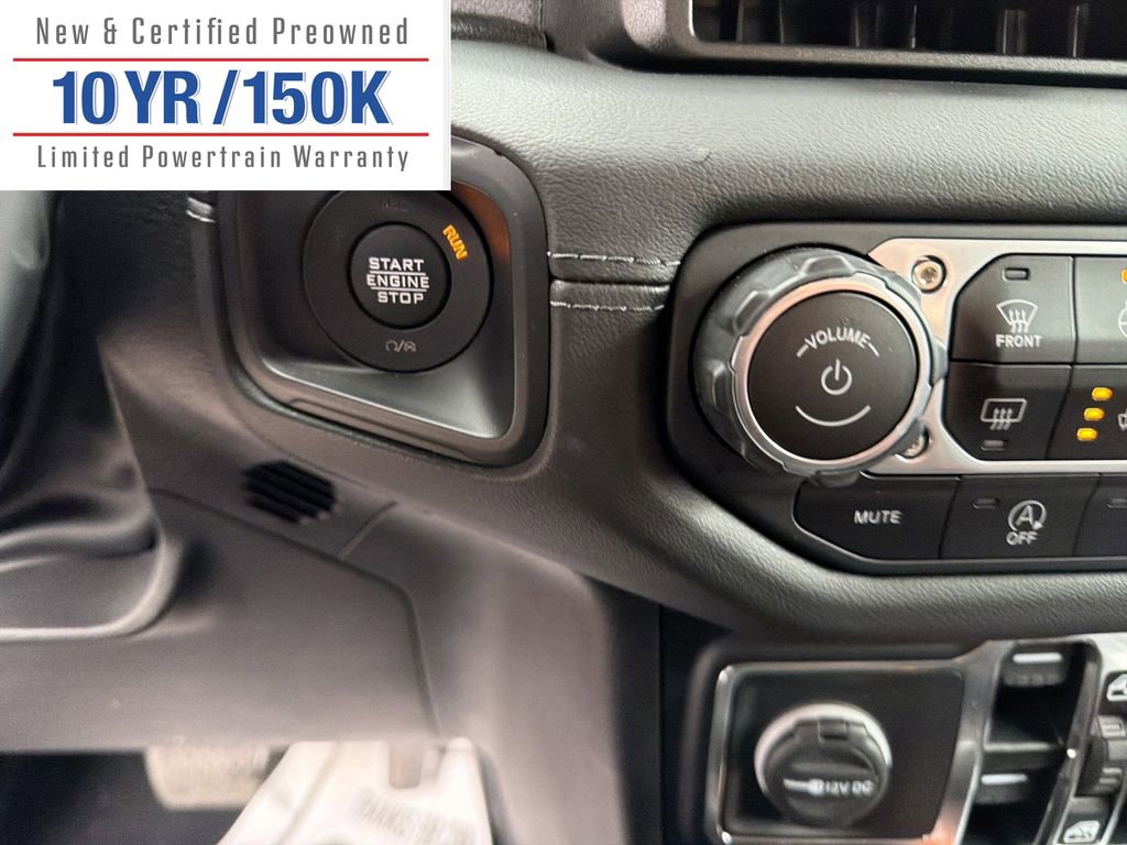 Used 2024 Jeep Gladiator Rubicon w/ Technology Group image 23