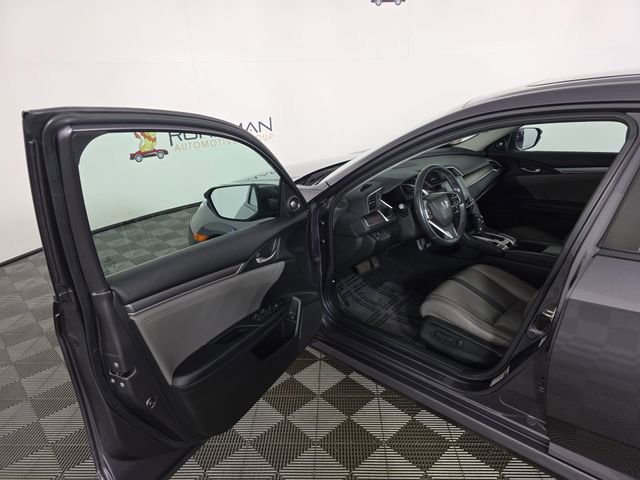 Used 2016 Honda Civic Touring image 17