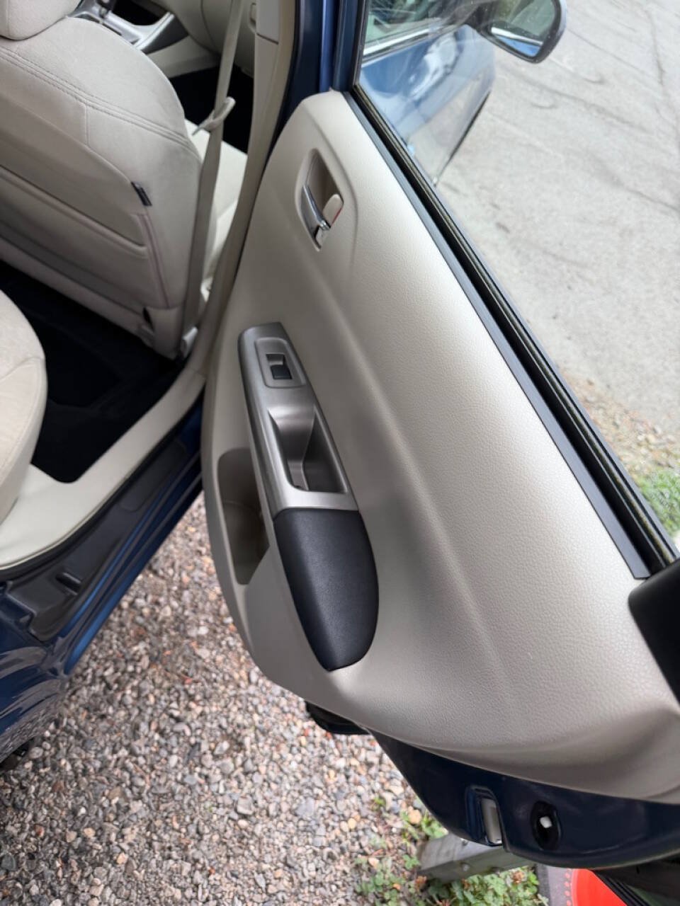 Used 2009 Subaru Impreza 2.5i AWD/4WD image 43