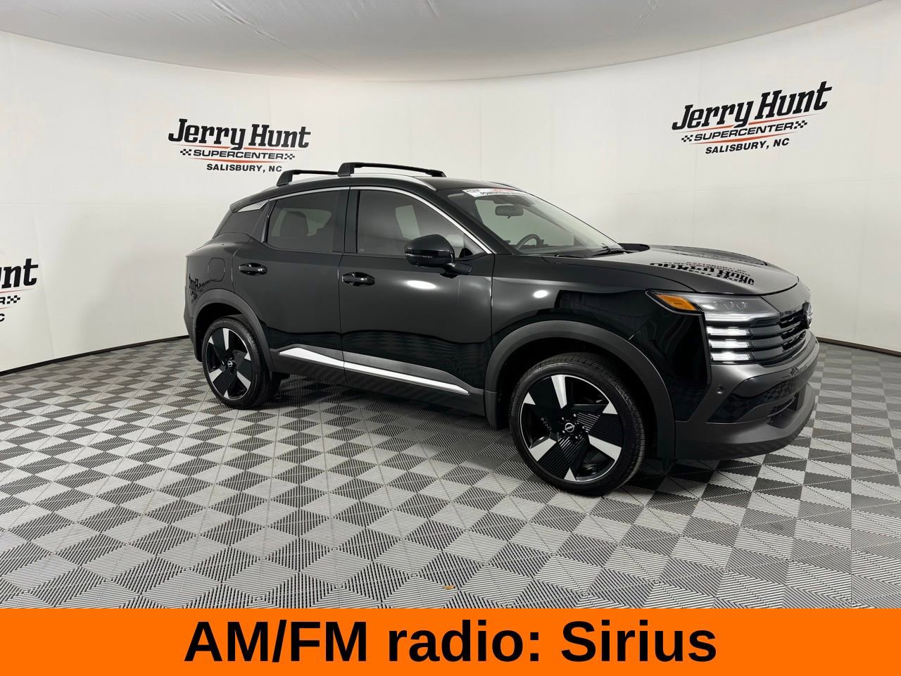 Used 2025 Nissan Kicks SR FWD image 10