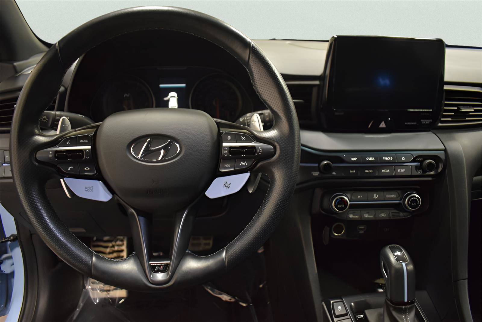 Used 2021 Hyundai Veloster N image 9