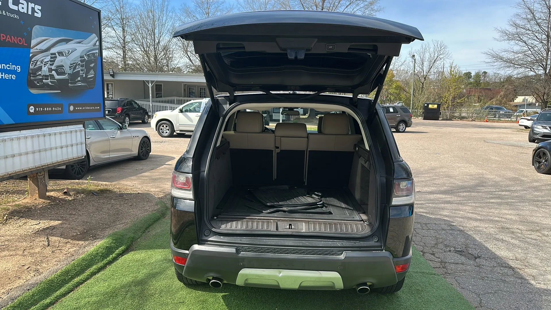 Used 2016 Land Rover Range Rover Sport HSE image 14