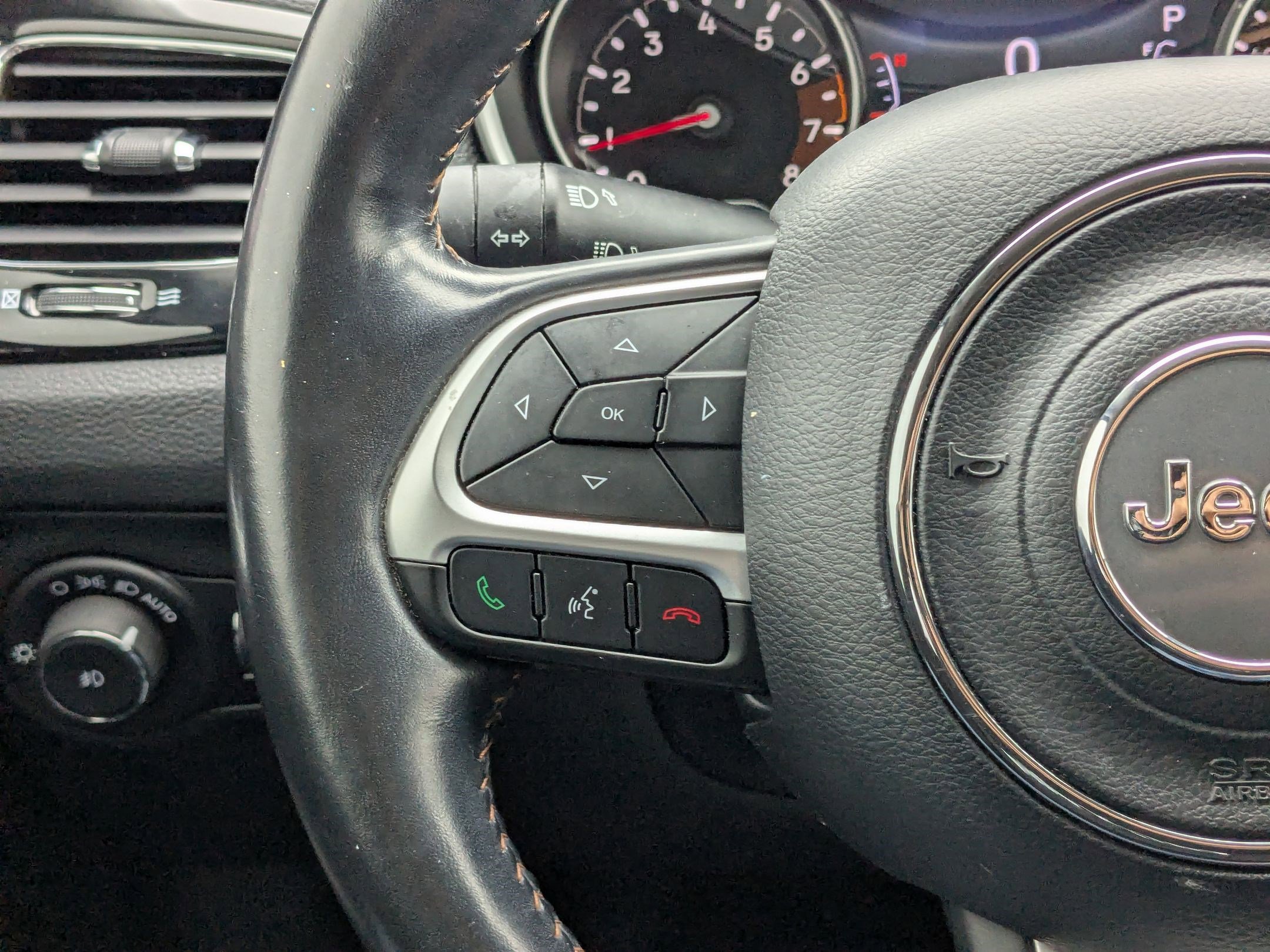 Used 2020 Jeep Compass Limited AWD/4WD image 19