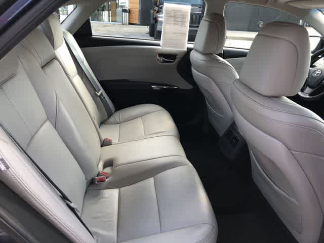 Used 2016 Toyota Avalon XLE Premium FWD image 18