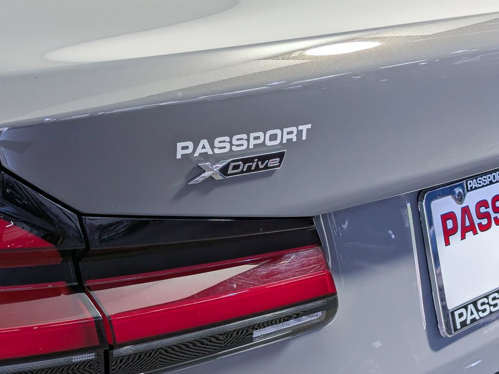 Used 2022 BMW 530e xDrive w/ Premium Package AWD/4WD image 11