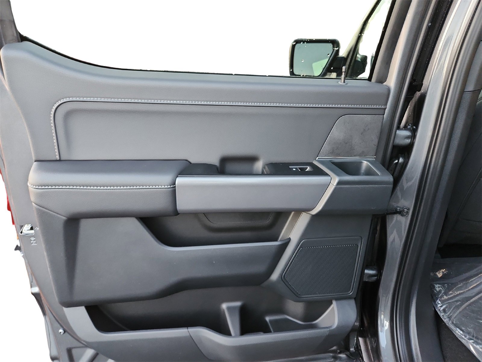 New 2026 Ford F150 XLT w/ Equipment Group 302A MID image 22