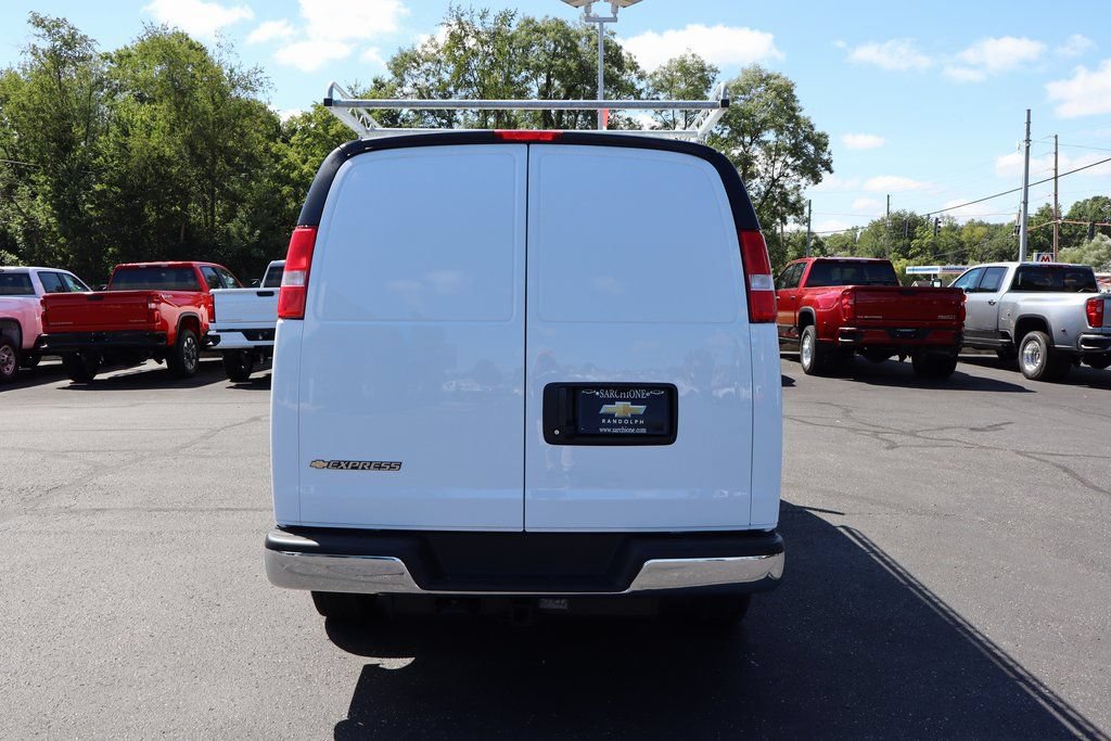 New 2025 Chevrolet Express 2500 w/ Driver Convenience Package RWD image 26