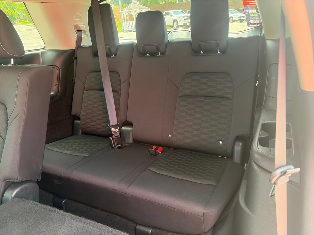 Used 2024 Nissan Pathfinder SV AWD/4WD image 34