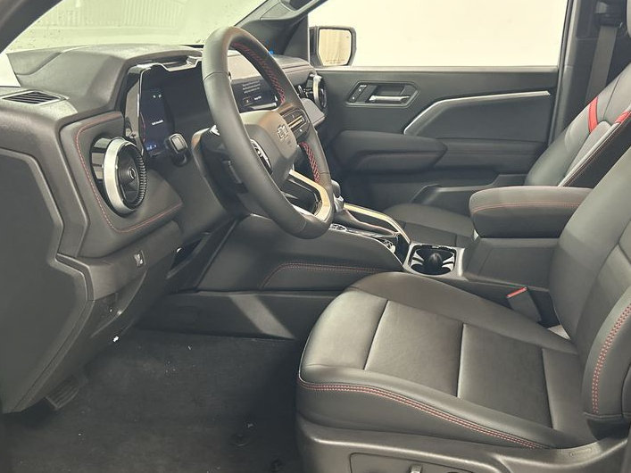 New 2026 Chevrolet Colorado Z71 w/ Technology Package AWD/4WD image 13