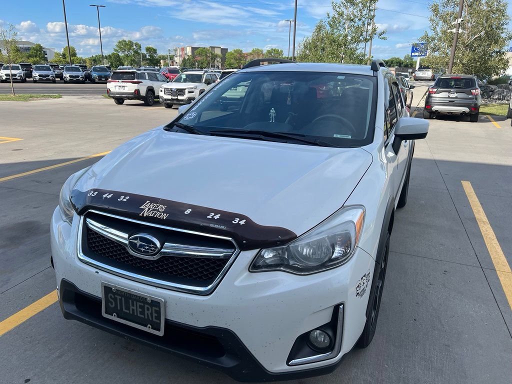 Used 2016 Subaru Crosstrek 2.0i Premium AWD/4WD image 3
