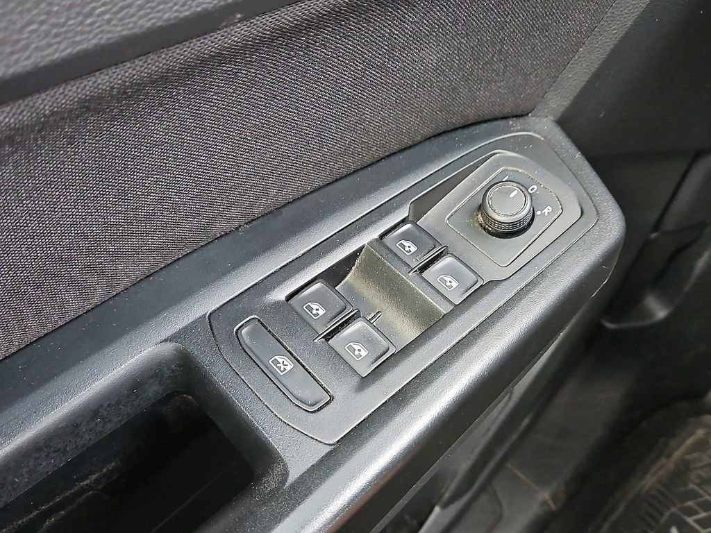 Used 2021 Volkswagen Atlas S image 16