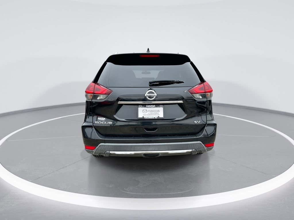 Used 2018 Nissan Rogue SV image 7
