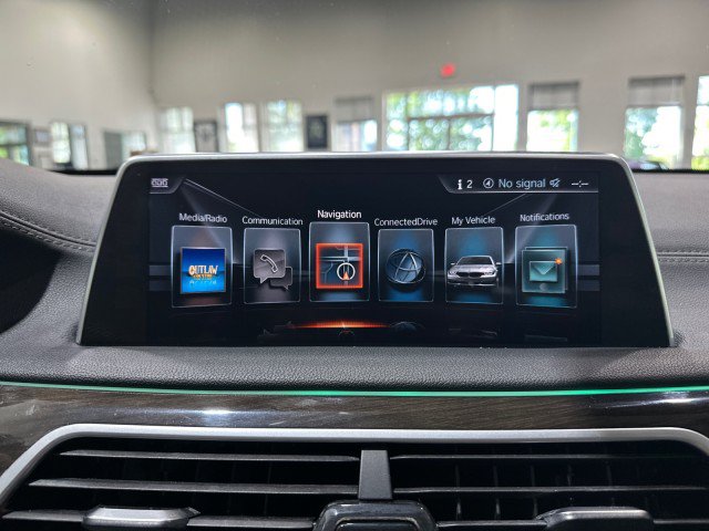 Used 2017 BMW 740i xDrive AWD/4WD image 58