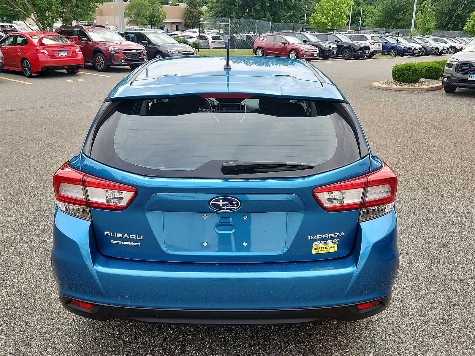 Used 2017 Subaru Impreza 2.0i AWD/4WD image 5