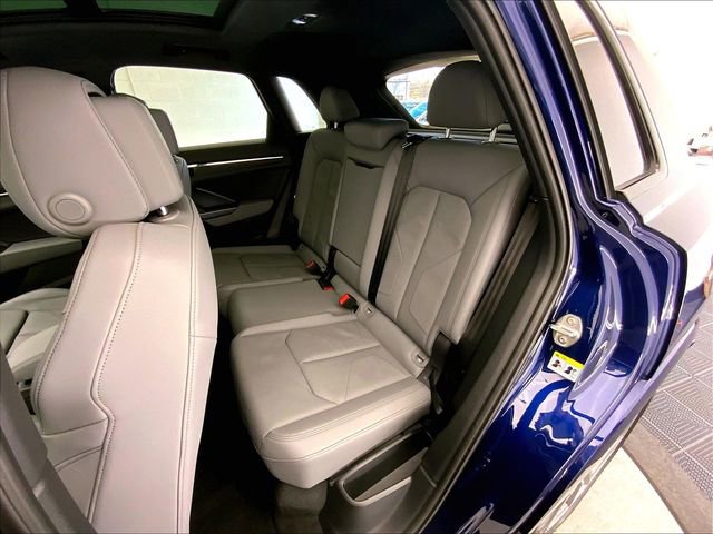 Certified 2025 Audi Q3 2.0T Premium w/ Convenience Package image 26