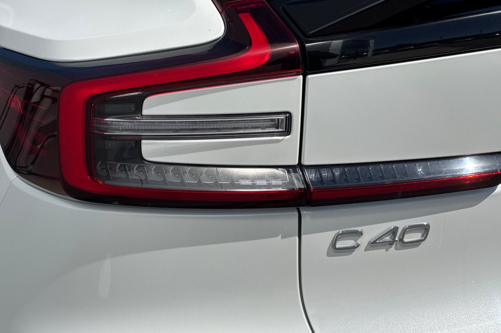 Used 2023 Volvo C40 P8 Recharge Ultimate AWD/4WD image 32