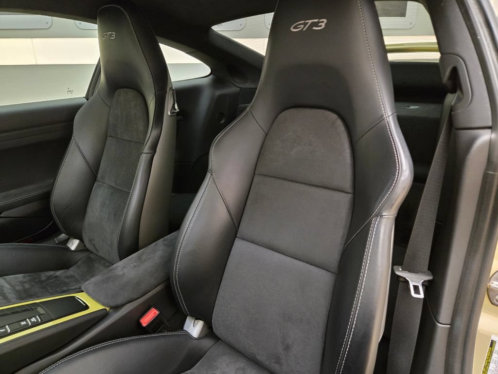 Used 2015 Porsche 911 GT3 RWD image 28