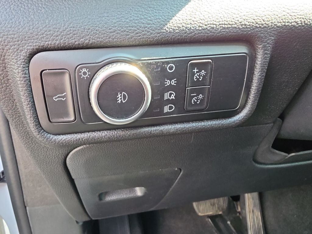 Used 2024 Ford Explorer ST w/ Equipment Group 401A AWD/4WD image 16