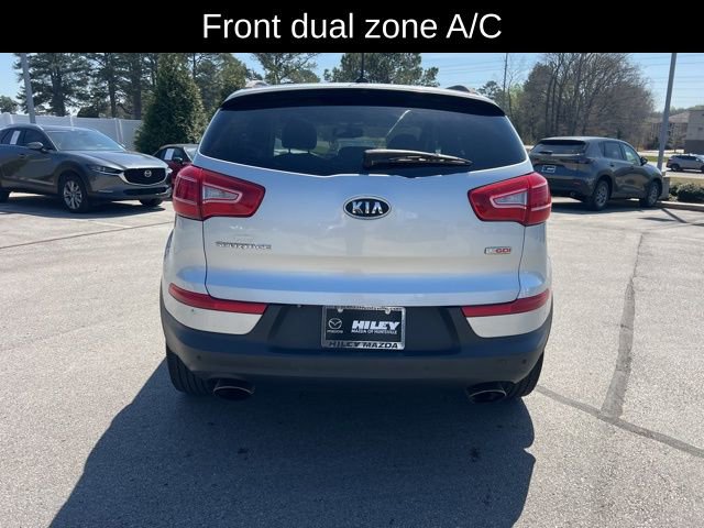 Used 2011 Kia Sportage SX w/ Premium Pkg w/Leather Seats image 8