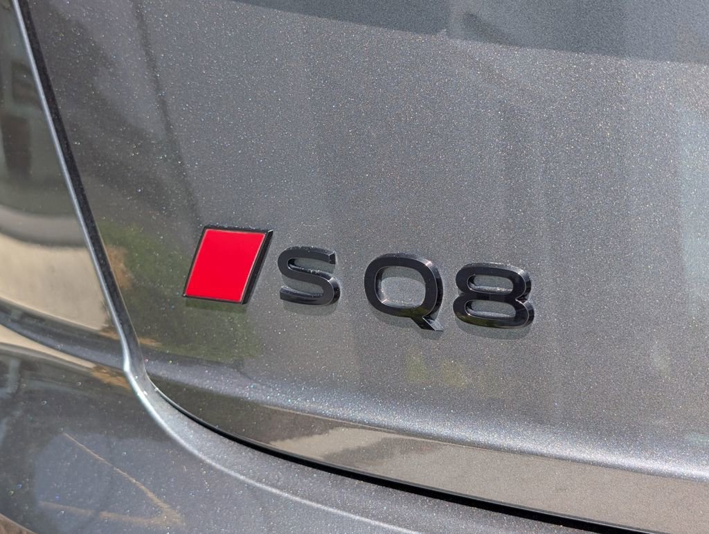 Used 2025 Audi SQ8 Prestige AWD/4WD image 31