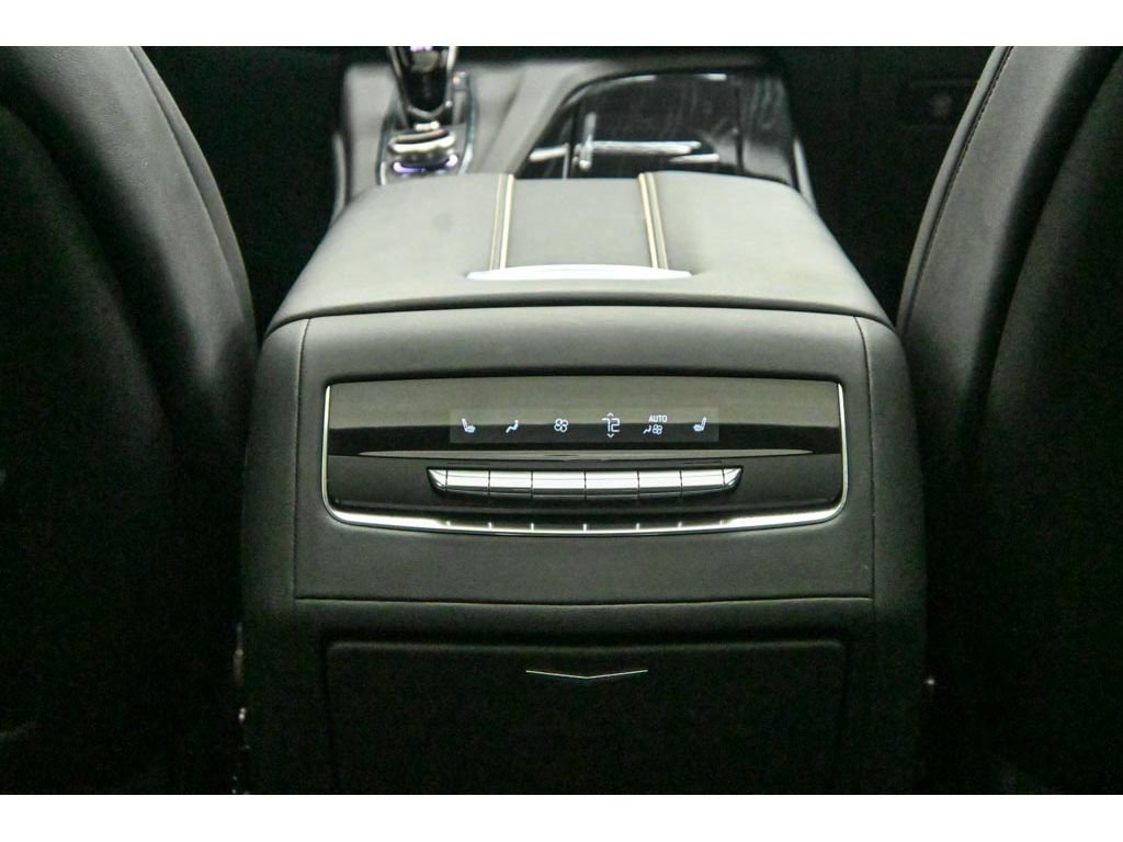 Certified 2024 Cadillac Escalade Sport w/ LPO, ONYX Package image 32