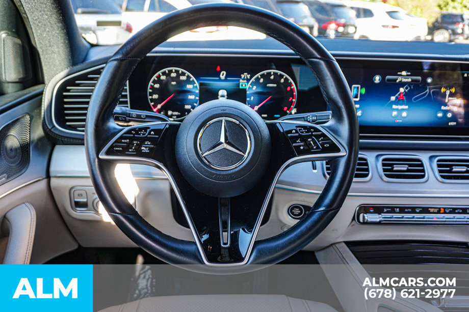 Used 2025 Mercedes-Benz GLS 450 4MATIC image 29