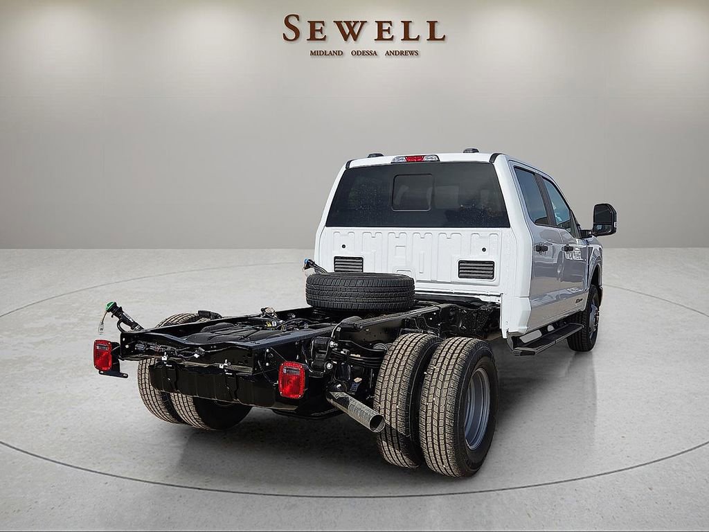 New 2026 Ford F350 XL w/ XL Chrome Package image 2