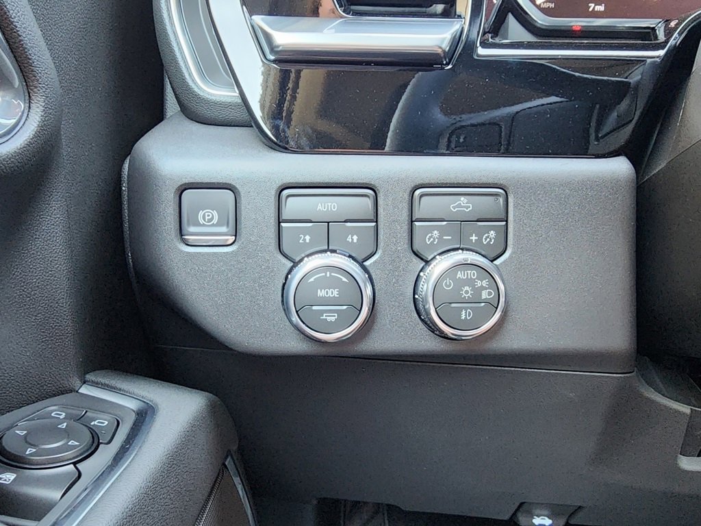 New 2026 GMC Sierra 1500 Elevation image 19