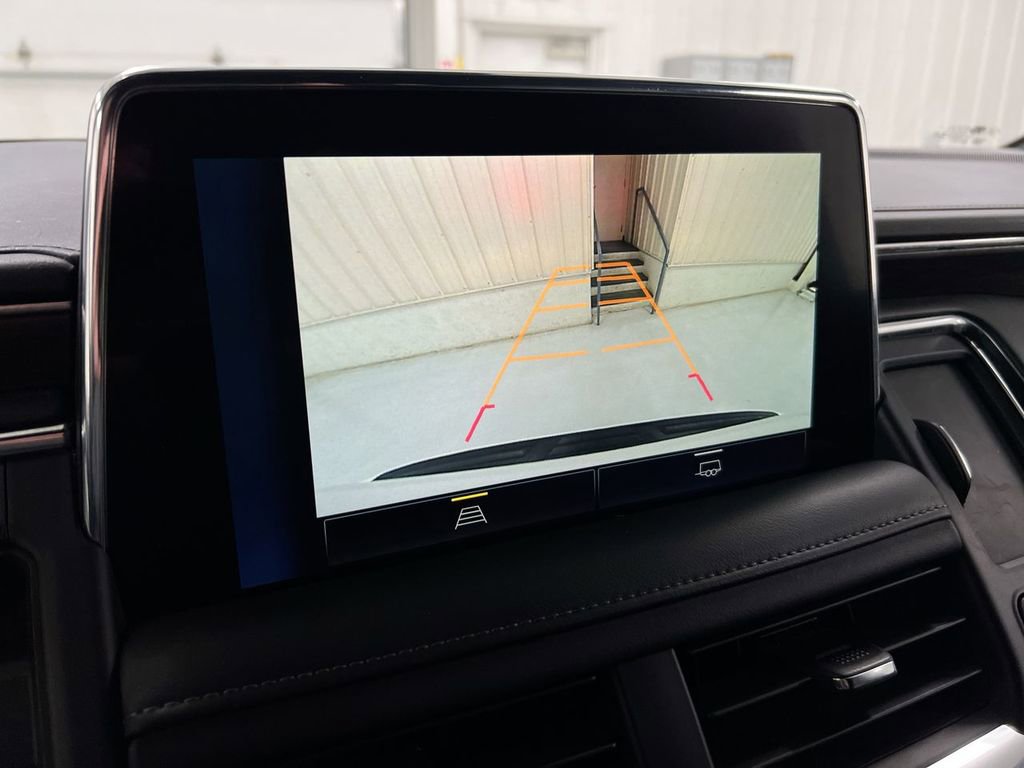 Used 2024 Chevrolet Suburban LT image 16
