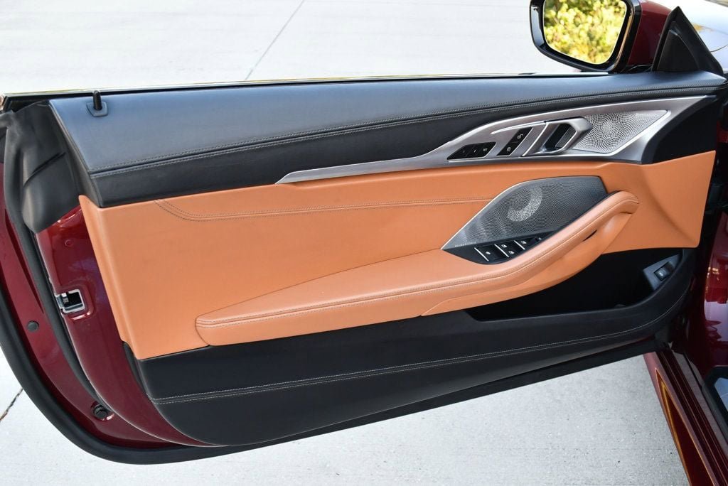 Used 2022 BMW 840i Convertible RWD image 11