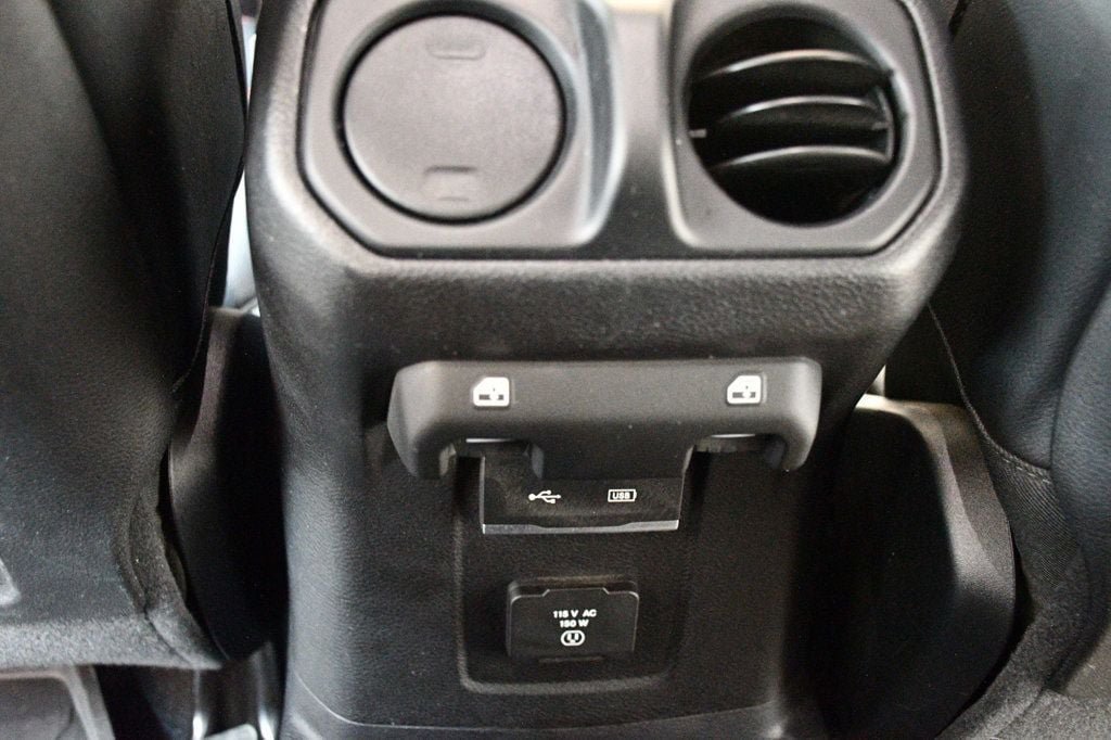 Used 2018 Jeep Wrangler Unlimited Rubicon AWD/4WD image 73