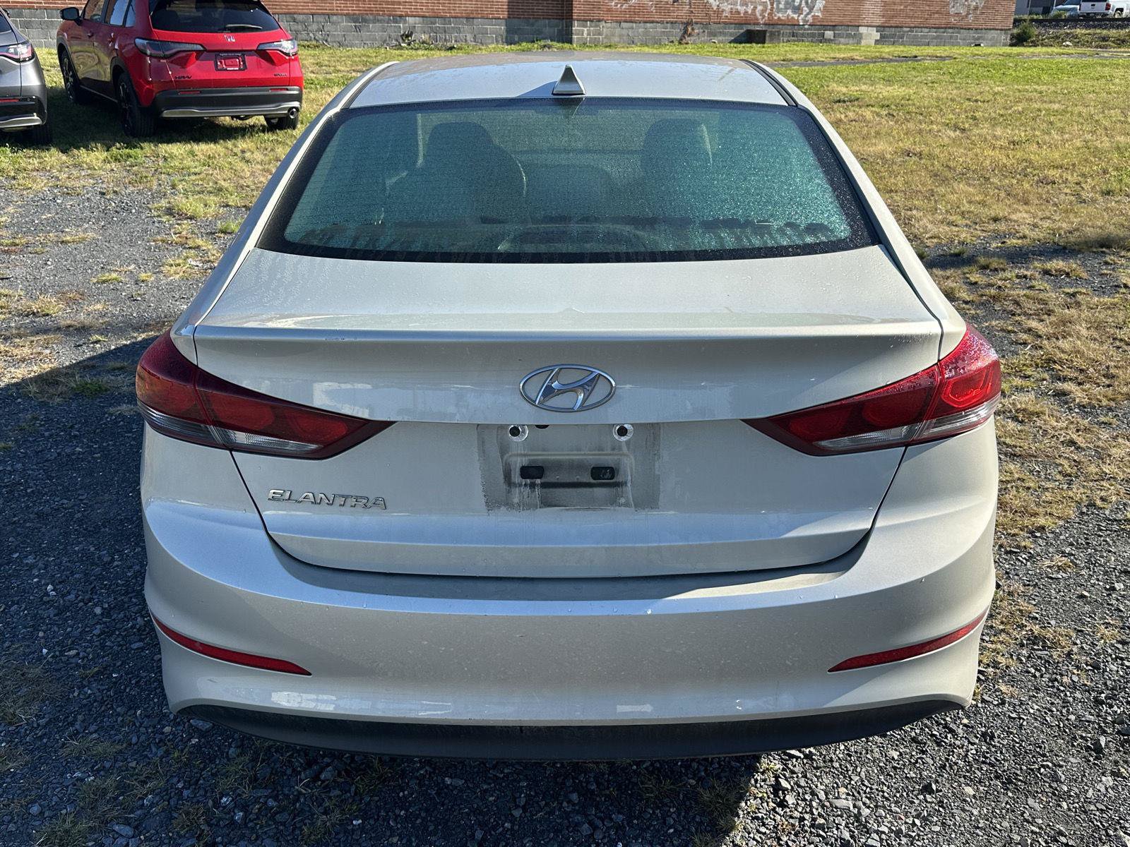 Used 2017 Hyundai Elantra SE FWD image 7