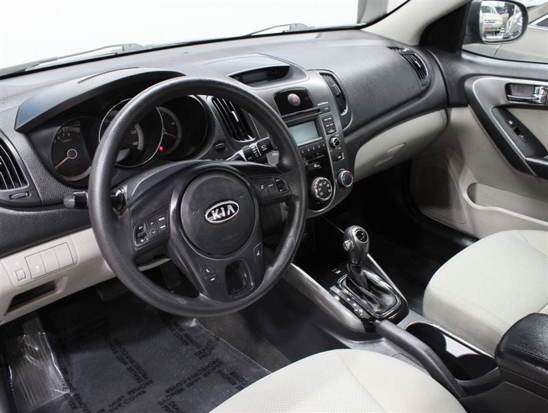 Used 2013 Kia Forte EX FWD image 7